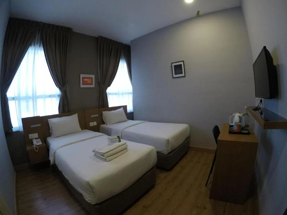 Golden Leaf Boutique Hotel Nusa Idaman Formerly Known As Ariana Hotel Johor Bahru 3*,